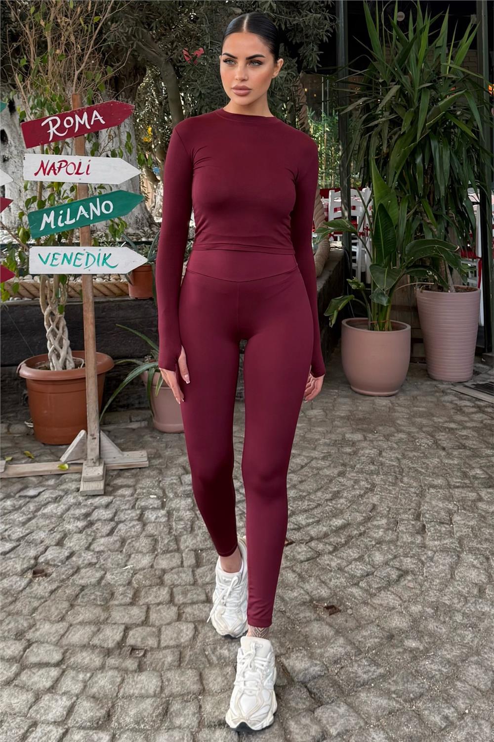 Burgundy Women Leggings & Blouse Sports Set
