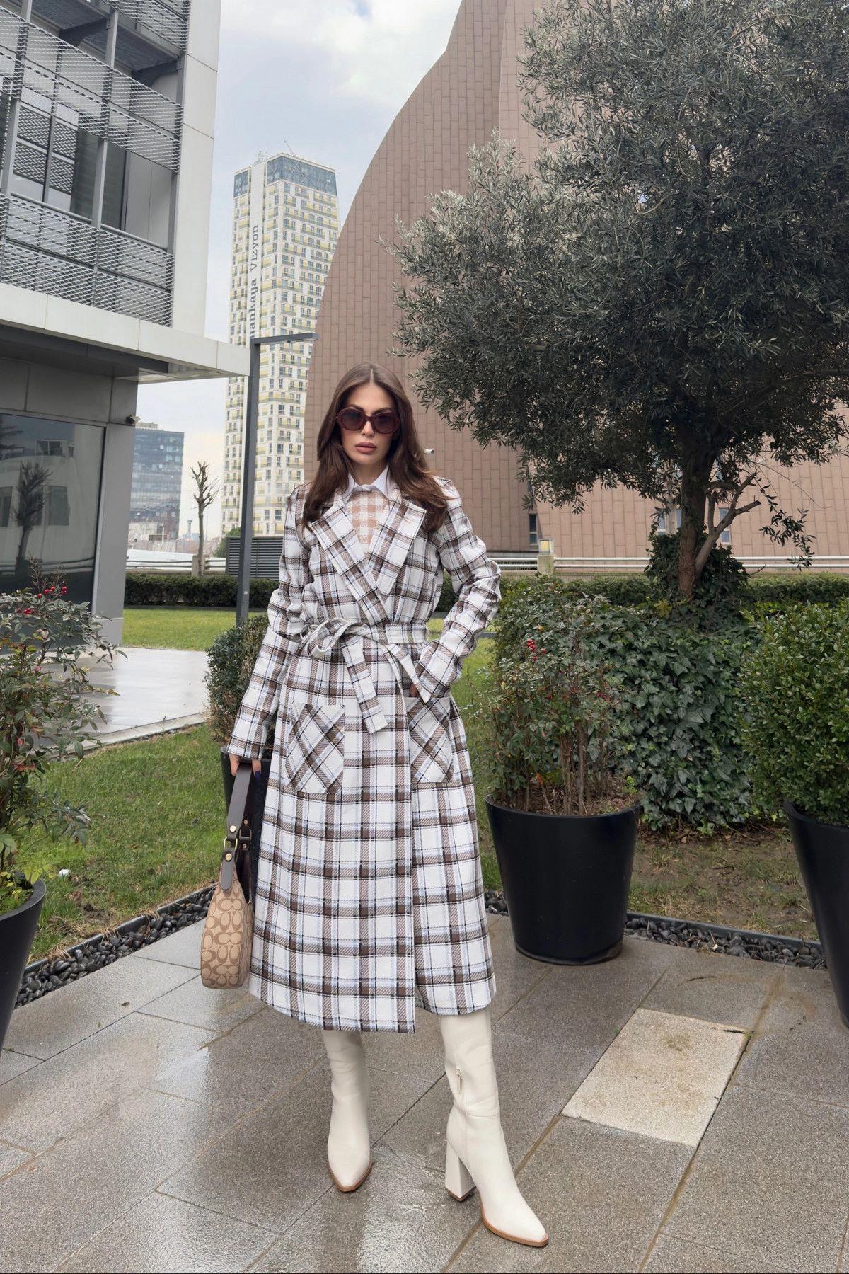 Brown-ecru (checkered) Women Coat