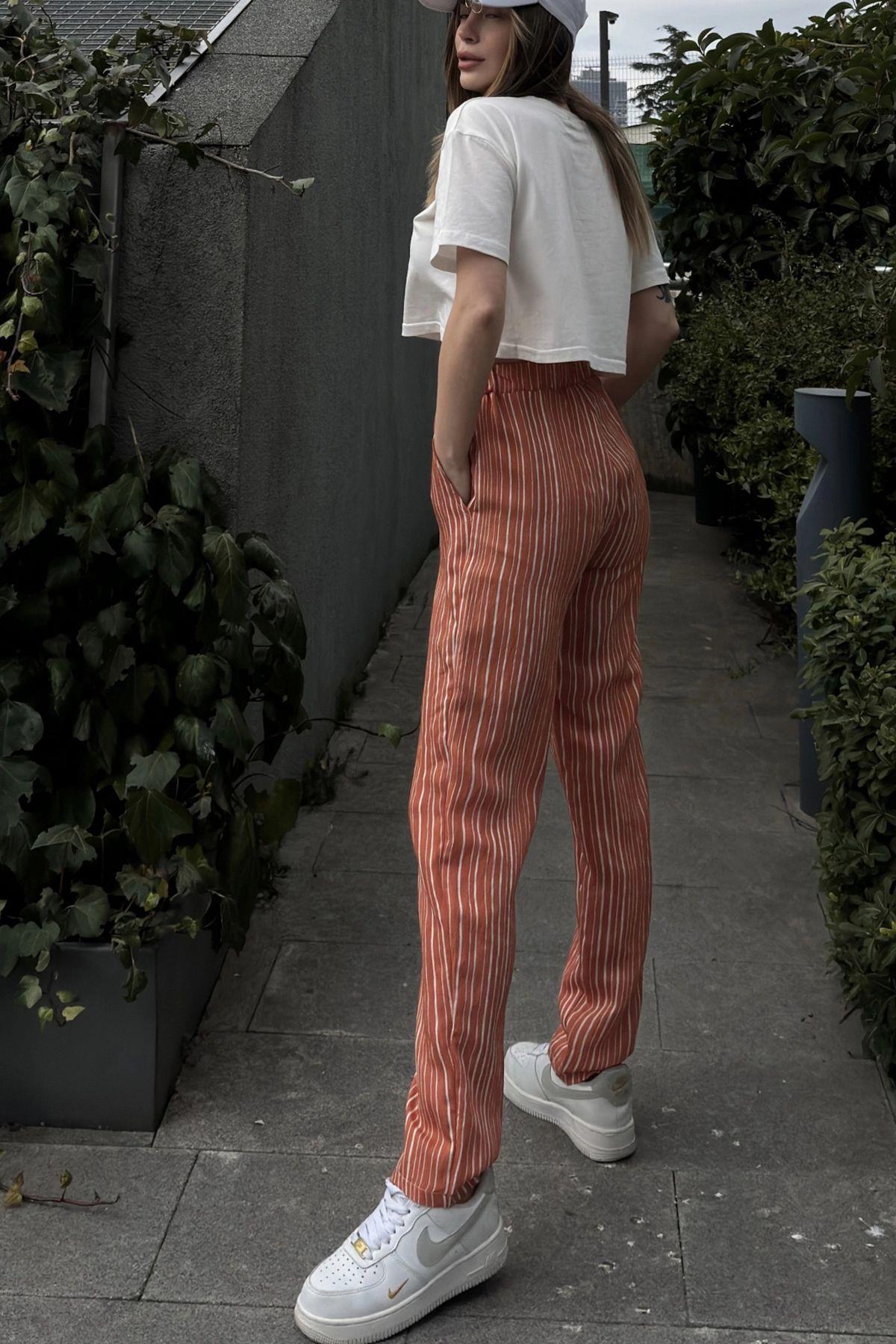 Tile Women Pants