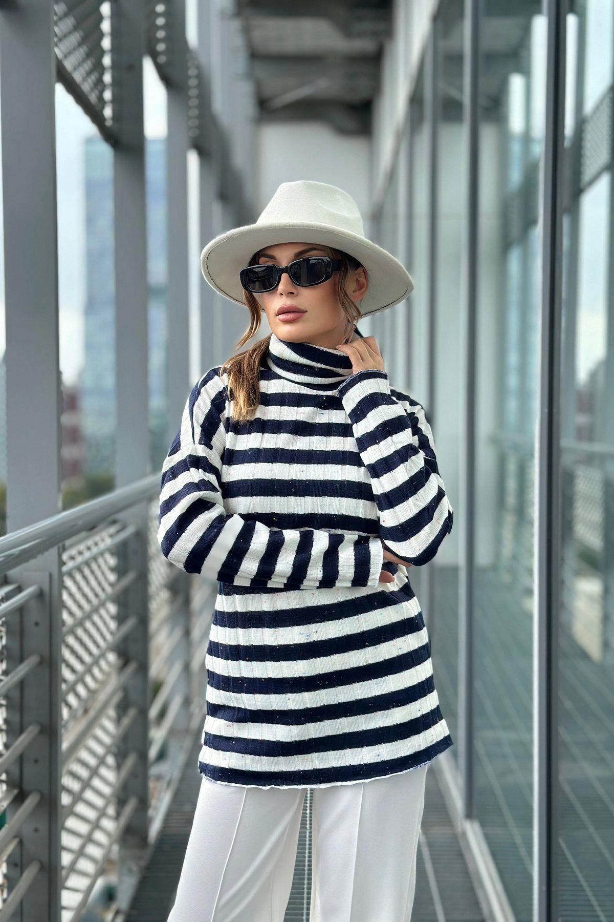 Navy & Ecru Women Blouse