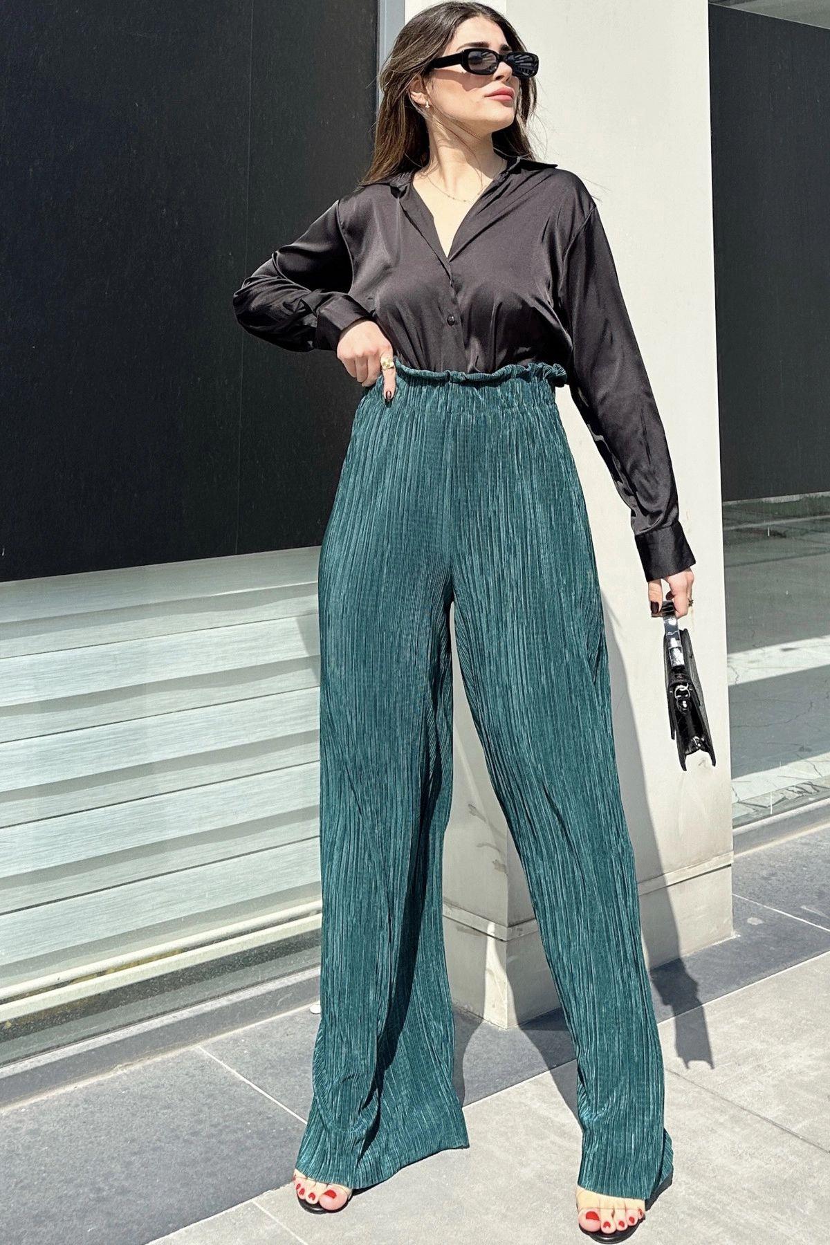 Oil Green Women Pants